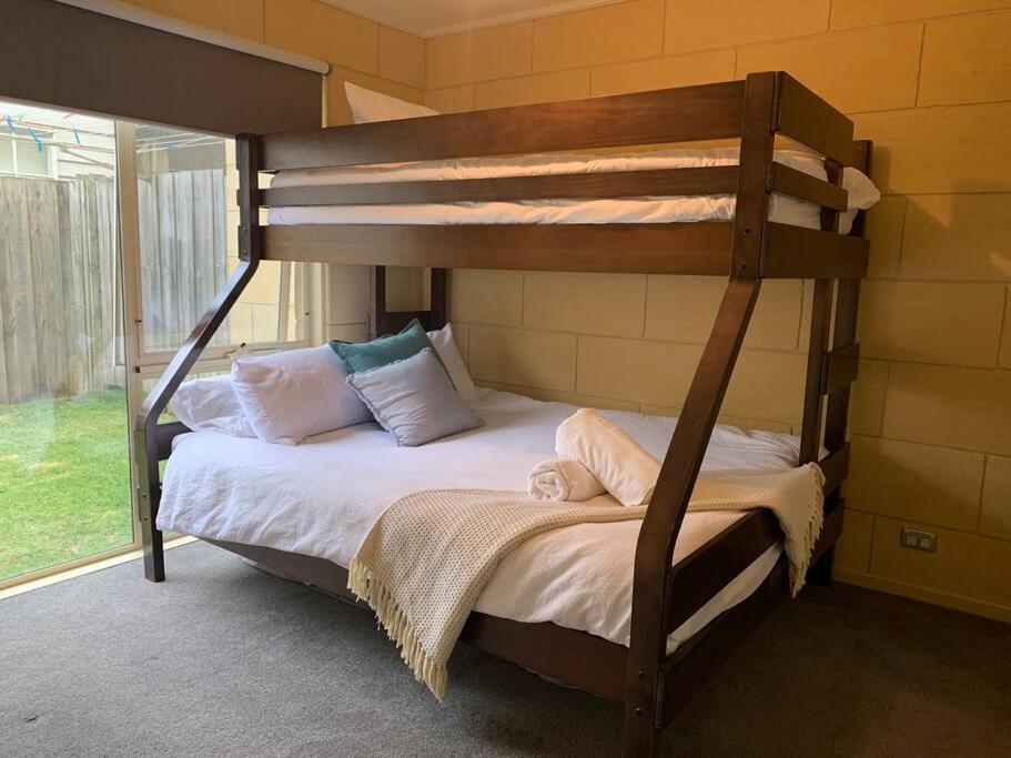 Surf Break At Bayview Villas Sea View Port Campbell Extérieur photo